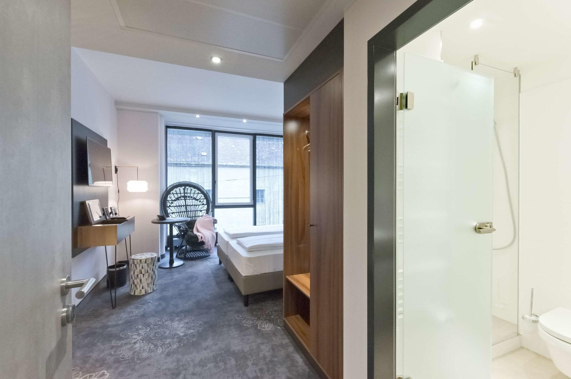 Elaya Hotel München