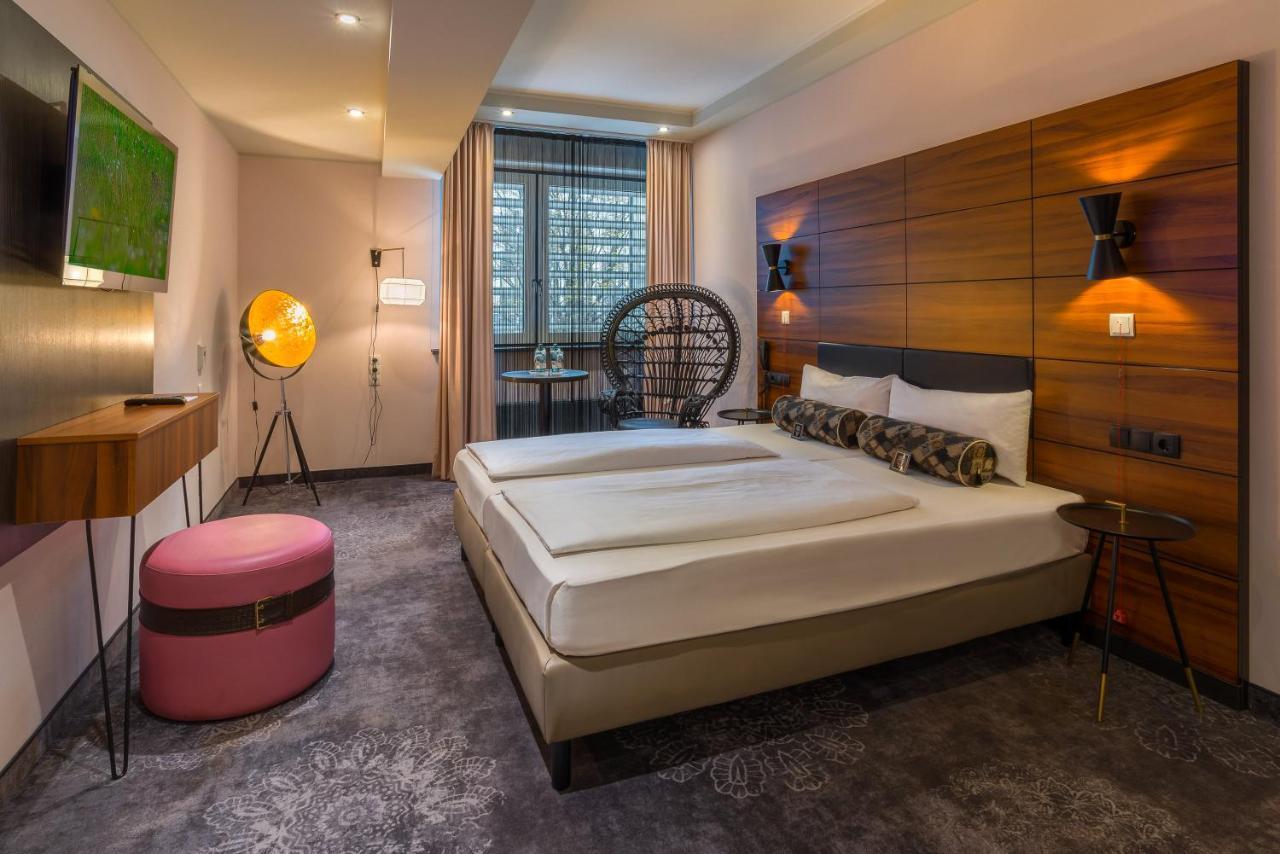 Elaya Hotel München